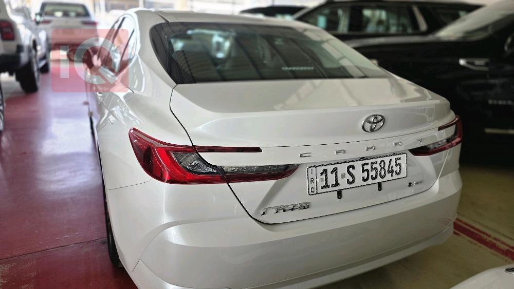 تۆیۆتا کامری